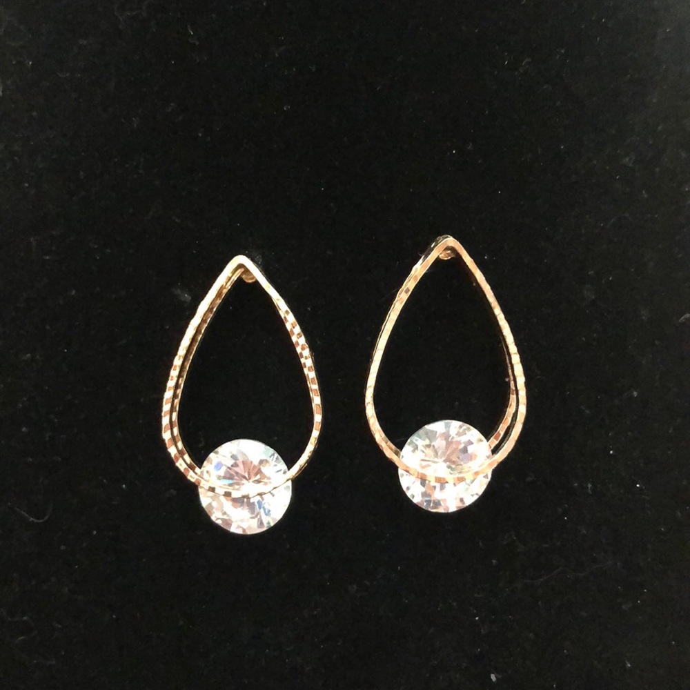 Stunning diamond earrings!